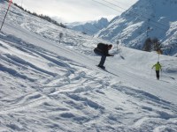 Marcel se prend pour un champion de ski